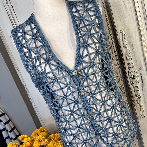 Vintage Shaver Lake Unique Blue Denim Vest with Intricate Cutouts - Picture 2 of 9